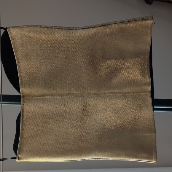 Zara Metallic Gold V-Neck Top - Picture 3 of 3